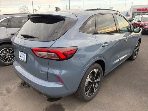 2025 Ford Escape ST-Line Elite
