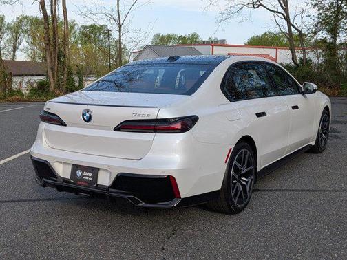 Mineral White Metallic 2026 BMW 750e i xDrive