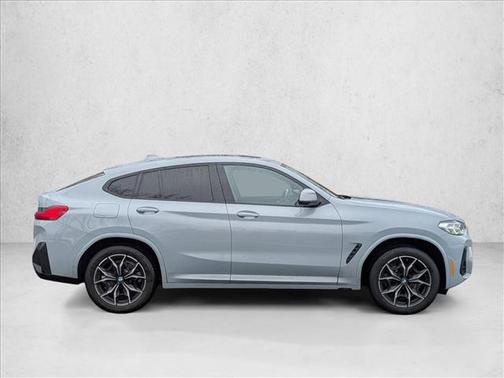 2024 BMW X4 xDrive30i