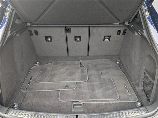 2023 Porsche Macan AWD