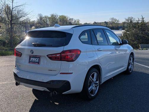 Alpine White 2018 BMW X1 xDrive28i