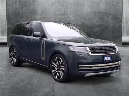 2023 Land Rover Range Rover P530 SE