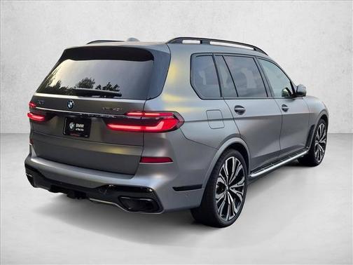 Frozen Pure Grey Metallic 2027 BMW X7 xDrive40i