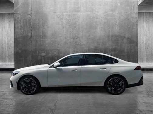 2025 BMW i5 xDrive40
