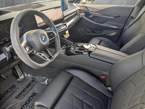 2025 BMW i5 xDrive40
