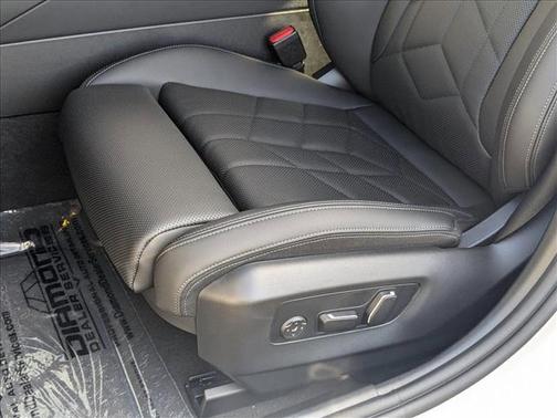 2025 BMW i5 xDrive40