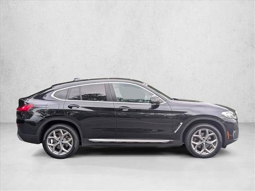 Black Sapphire Metallic 2022 BMW X4 xDrive30i