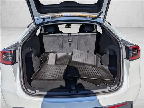 2025 Tesla Model Y Long Range Dual Motor All-Wheel Drive