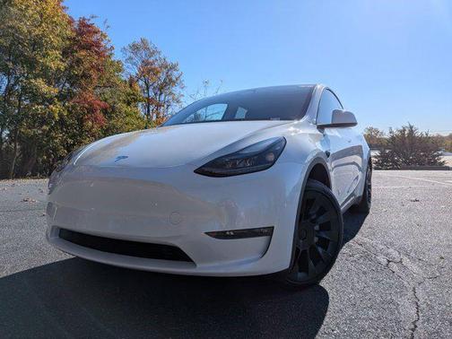 2025 Tesla Model Y Long Range Dual Motor All-Wheel Drive
