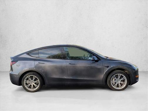 2023 Tesla Model Y RWD
