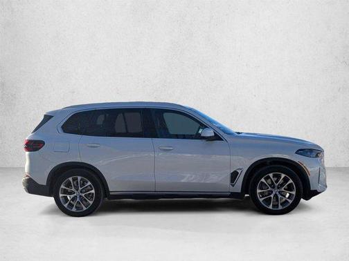 Mineral White Metallic 2026 BMW X5 PHEV xDrive50e