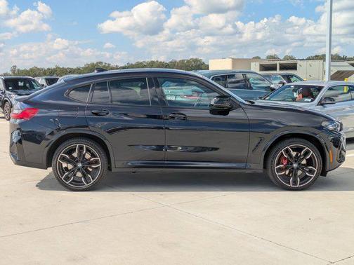 2024 BMW X4 M40i