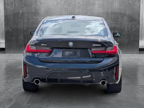 2024 BMW 330 i xDrive