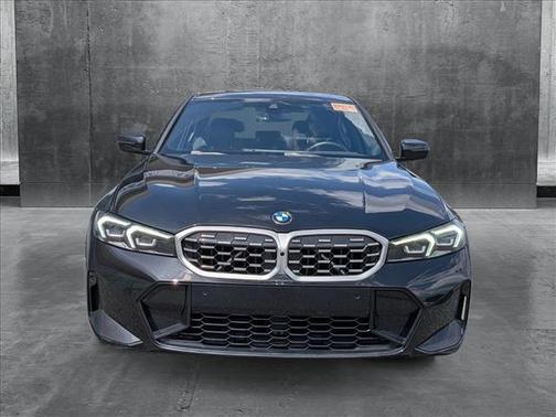 2024 BMW 330 i xDrive