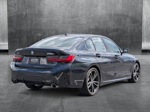 2024 BMW 330 i xDrive