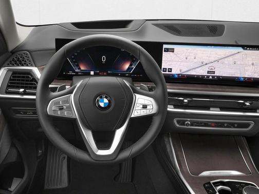 Black Sapphire Metallic 2027 BMW X7 xDrive40i