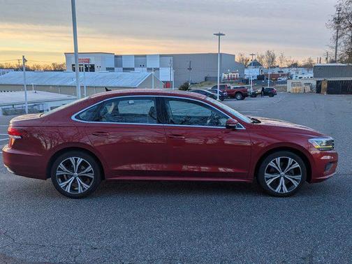 2021 Volkswagen Passat 2.0T SE