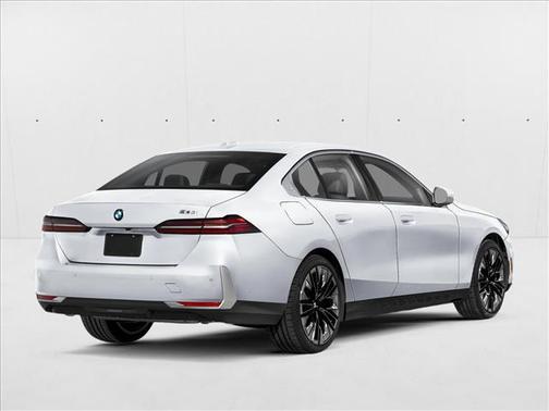 Mineral White Metallic 2027 BMW 530 i xDrive