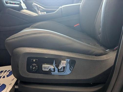 Dravit Grey Metallic 2026 BMW X5 M Base