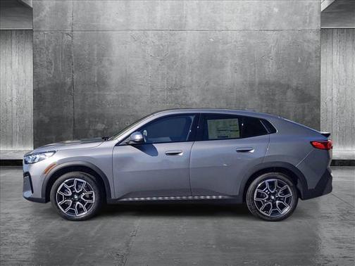 2025 BMW X2 xDrive28i