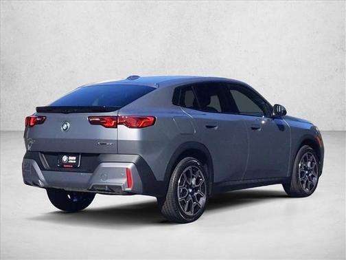 2025 BMW X2 xDrive28i