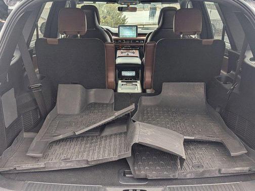 Pristine White Metallic Tri-Coat 2023 Lincoln Aviator Grand Touring AWD