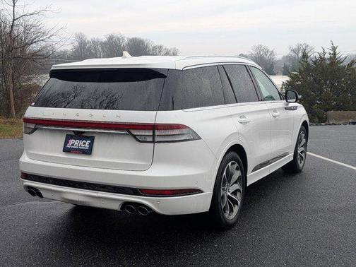 Pristine White Metallic Tri-Coat 2023 Lincoln Aviator Grand Touring AWD