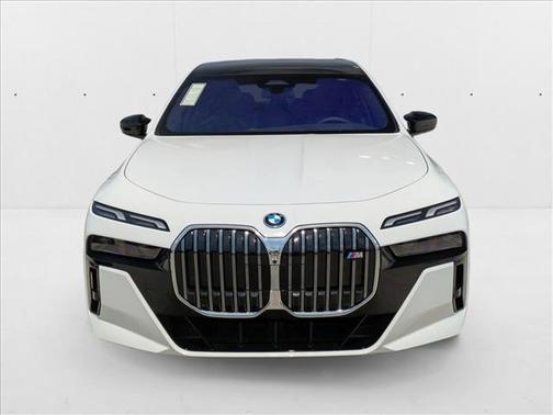 2024 BMW i7 M70