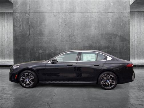 2025 BMW i5 xDrive40