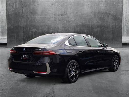 2025 BMW i5 xDrive40