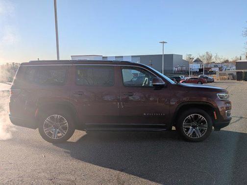 2022 Jeep Wagoneer Series III 4x4