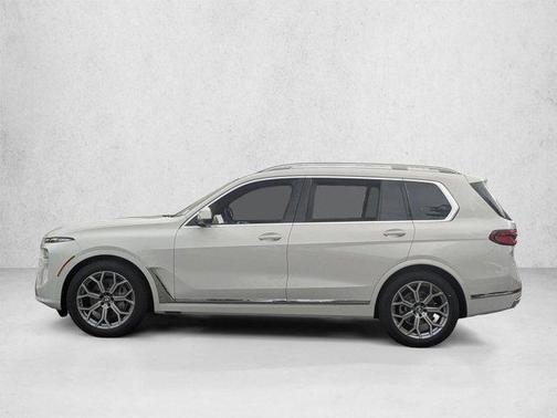 Alpine White 2026 BMW X7 xDrive40i