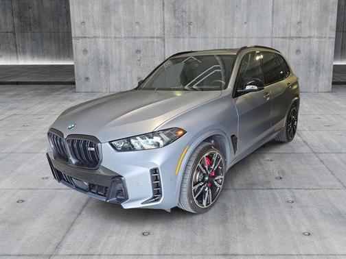 2025 BMW X5 M60i