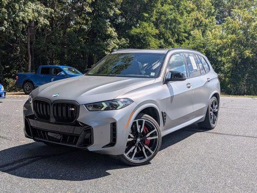 2025 BMW X5 M60i