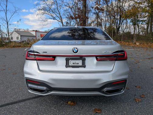 2020 BMW 750 i xDrive