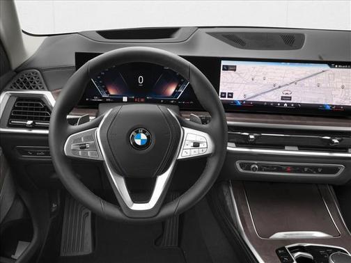Dravit Grey Metallic 2027 BMW X7 xDrive40i