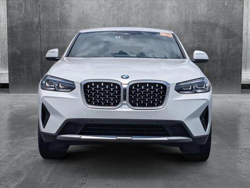 2024 BMW X4 xDrive30i
