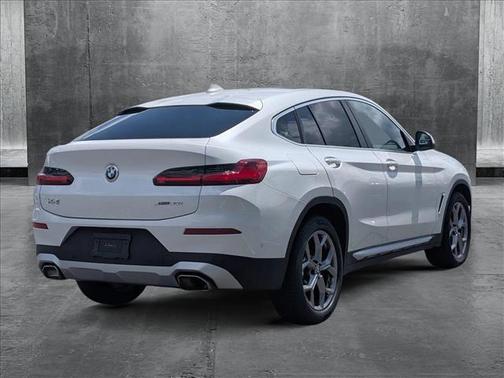 2024 BMW X4 xDrive30i