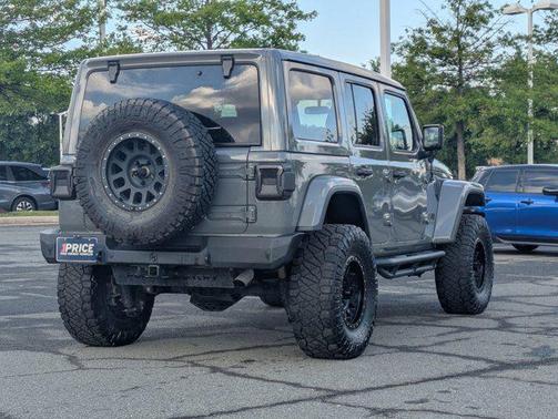Sting-Gray Clearcoat 2019 Jeep Wrangler Unlimited Sahara