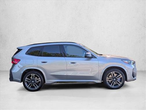 Black Sapphire Metallic 2025 BMW X1 M35i