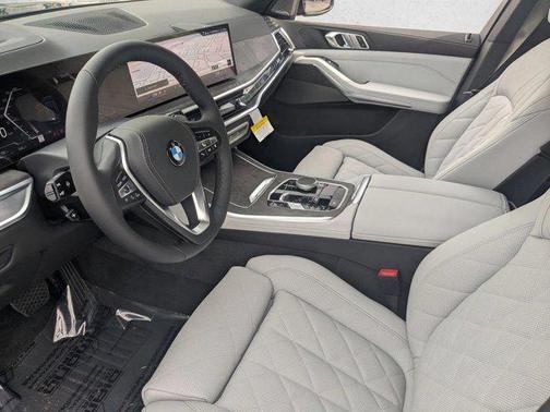 Black Sapphire Metallic 2026 BMW X5 xDrive40i