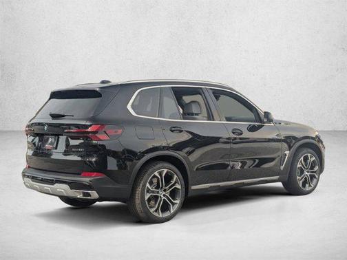 Black Sapphire Metallic 2026 BMW X5 xDrive40i