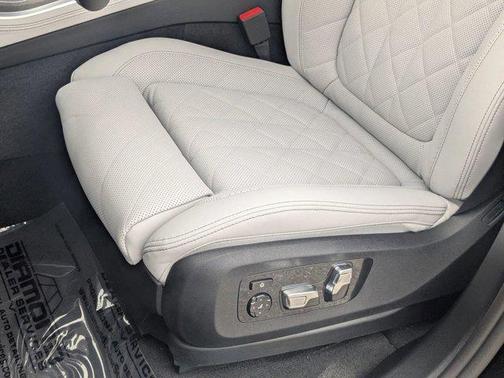 Black Sapphire Metallic 2026 BMW X5 xDrive40i
