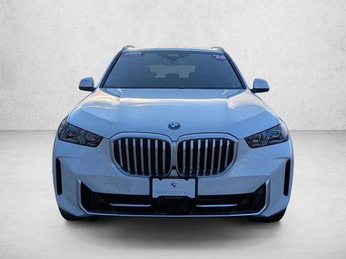 Mineral White Metallic 2026 BMW X5 PHEV xDrive50e