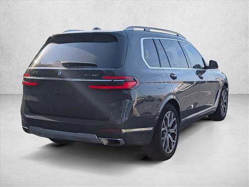 Dravit Grey Metallic 2024 BMW X7 xDrive40i