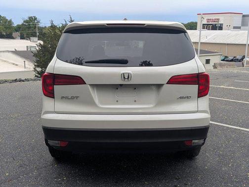 White Diamond Pearl 2018 Honda Pilot EX-L