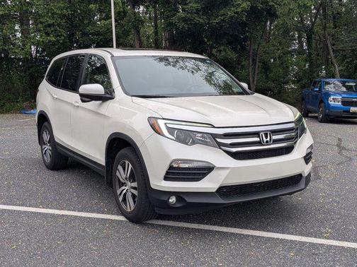 White Diamond Pearl 2018 Honda Pilot EX-L