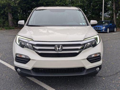 White Diamond Pearl 2018 Honda Pilot EX-L