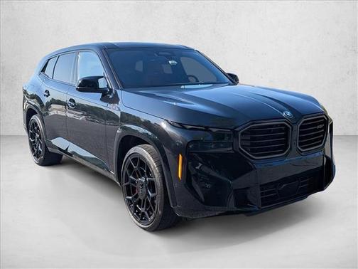 Black Sapphire Metallic 2026 BMW XM Label