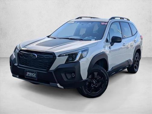 Crystal White Pearl 2024 Subaru Forester Wilderness
